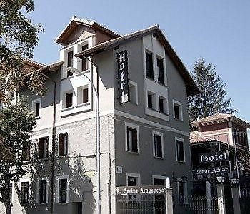 Conde Aznar Hotel Jaca Luaran gambar
