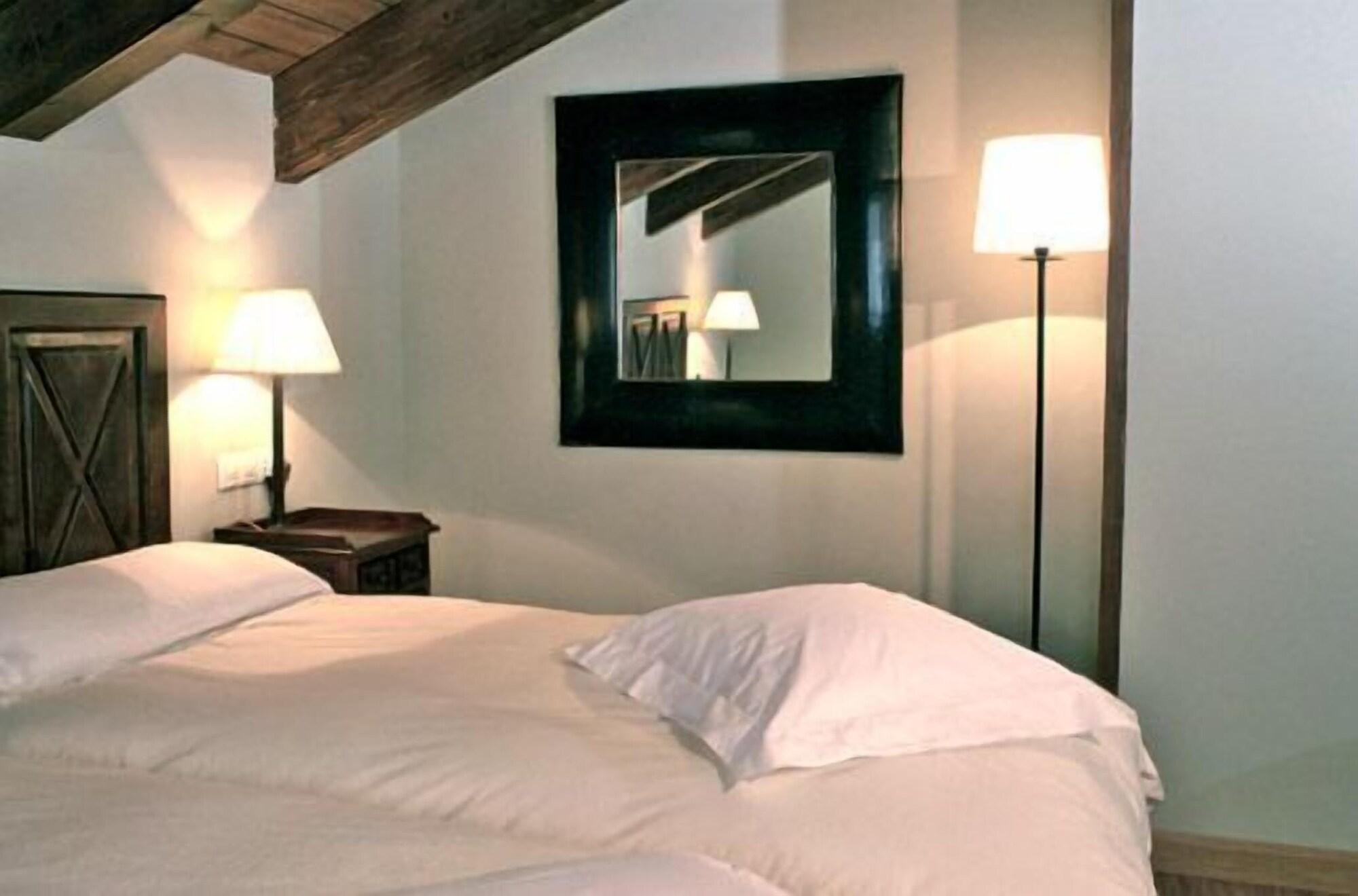 Conde Aznar Hotel Jaca Luaran gambar