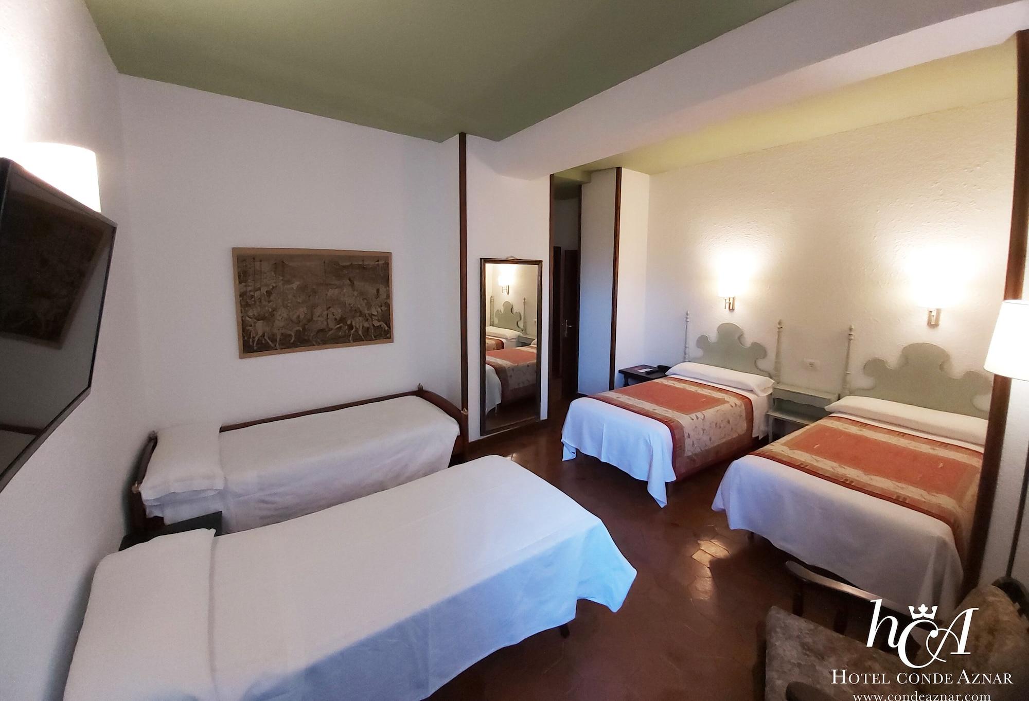 Conde Aznar Hotel Jaca Luaran gambar