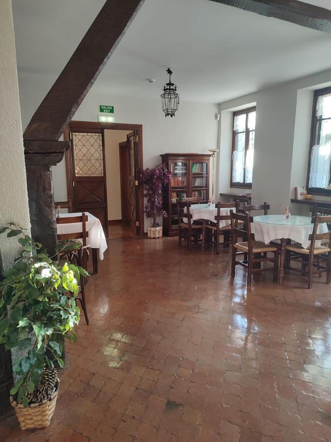 Conde Aznar Hotel Jaca Luaran gambar